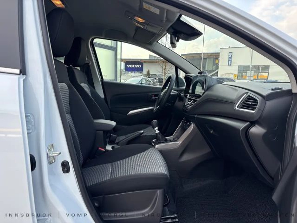 Suzuki S-Cross