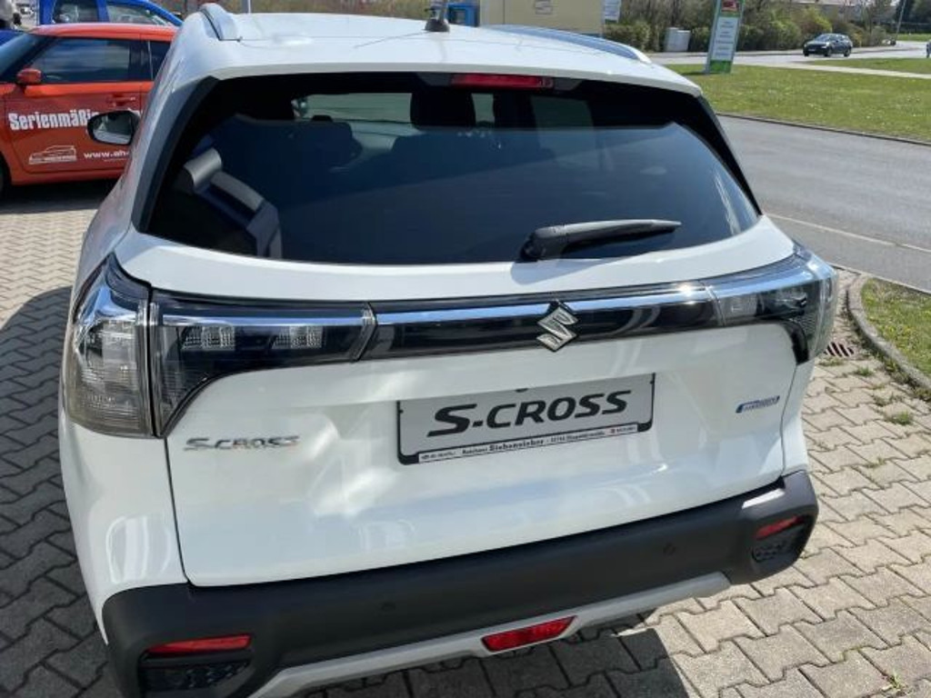 Suzuki S-Cross