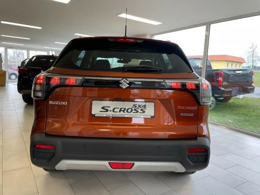 Suzuki S-Cross