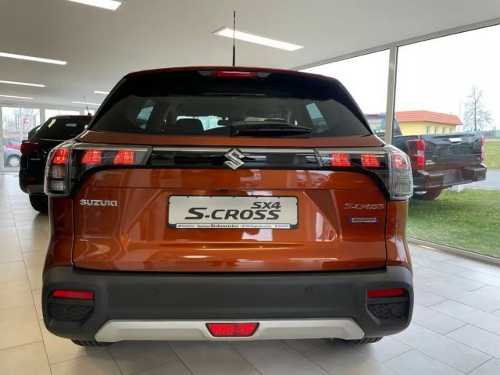 Suzuki S-Cross