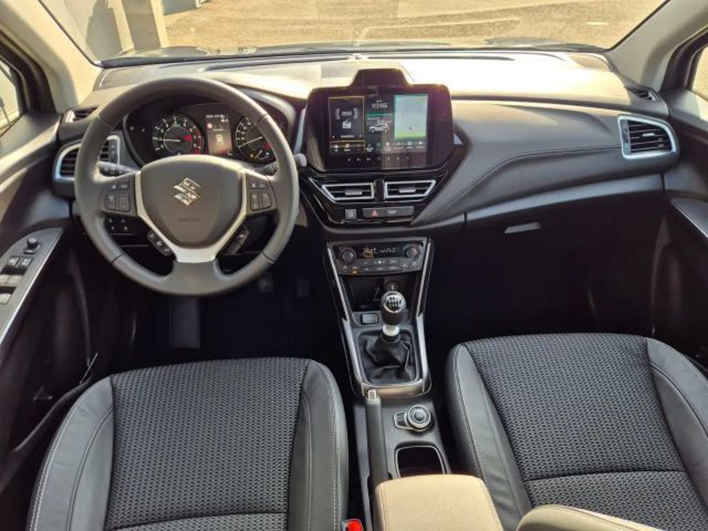 Suzuki S-Cross