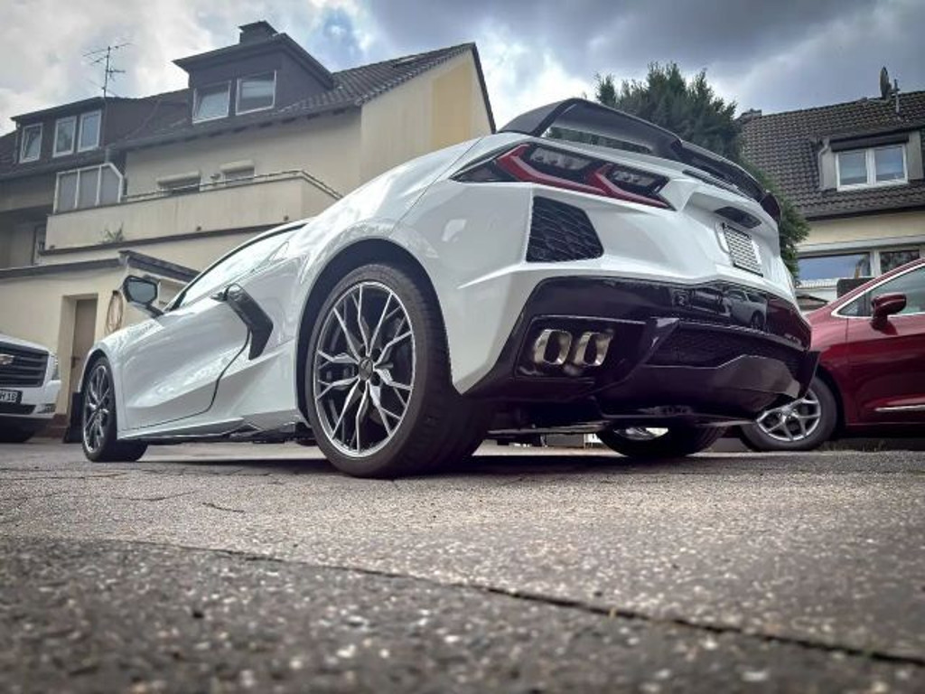 Corvette C8