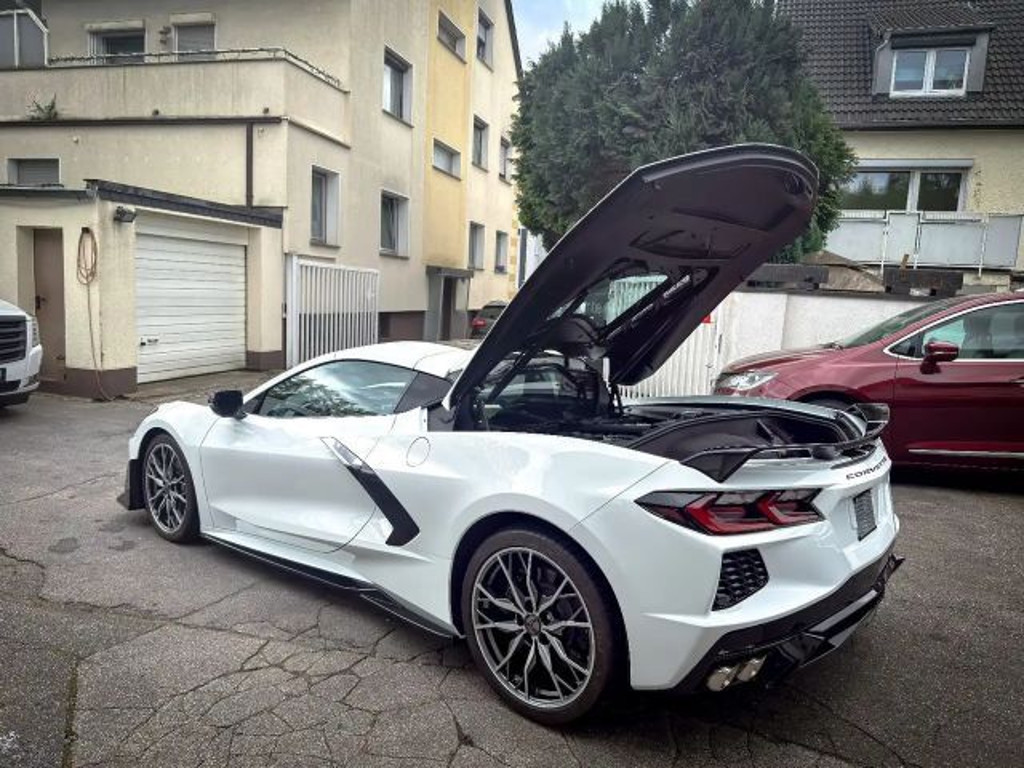 Corvette C8