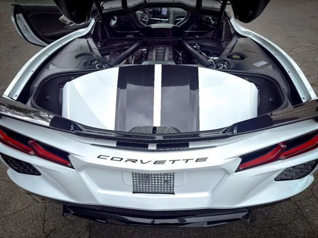 Corvette C8