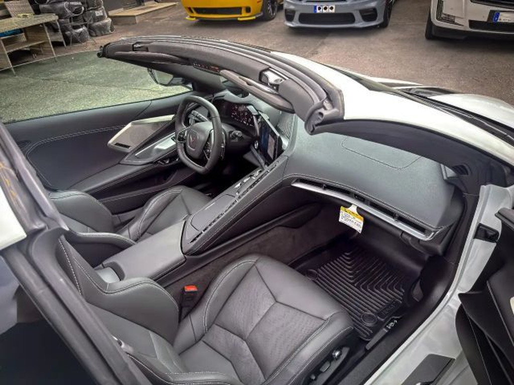 Corvette C8