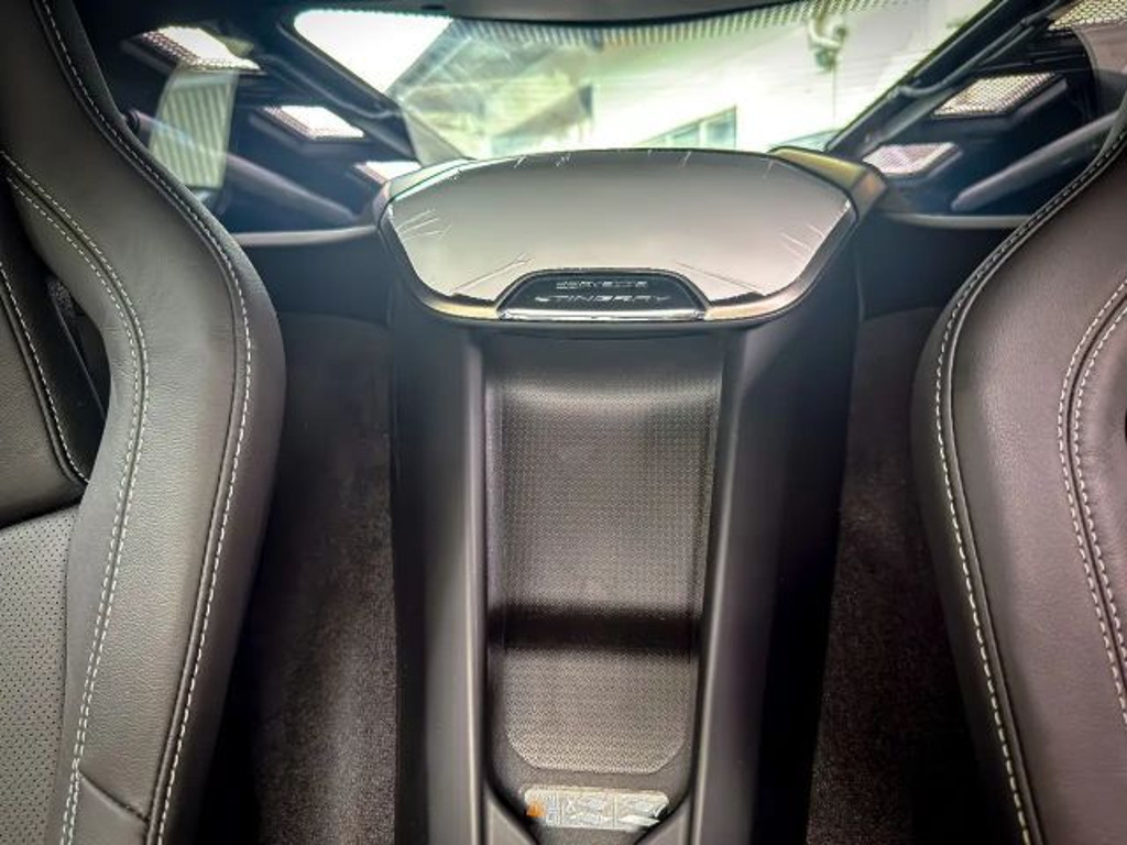 Corvette C8