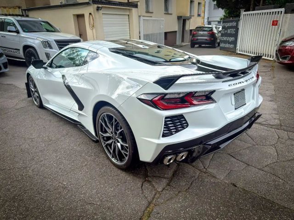 Corvette C8