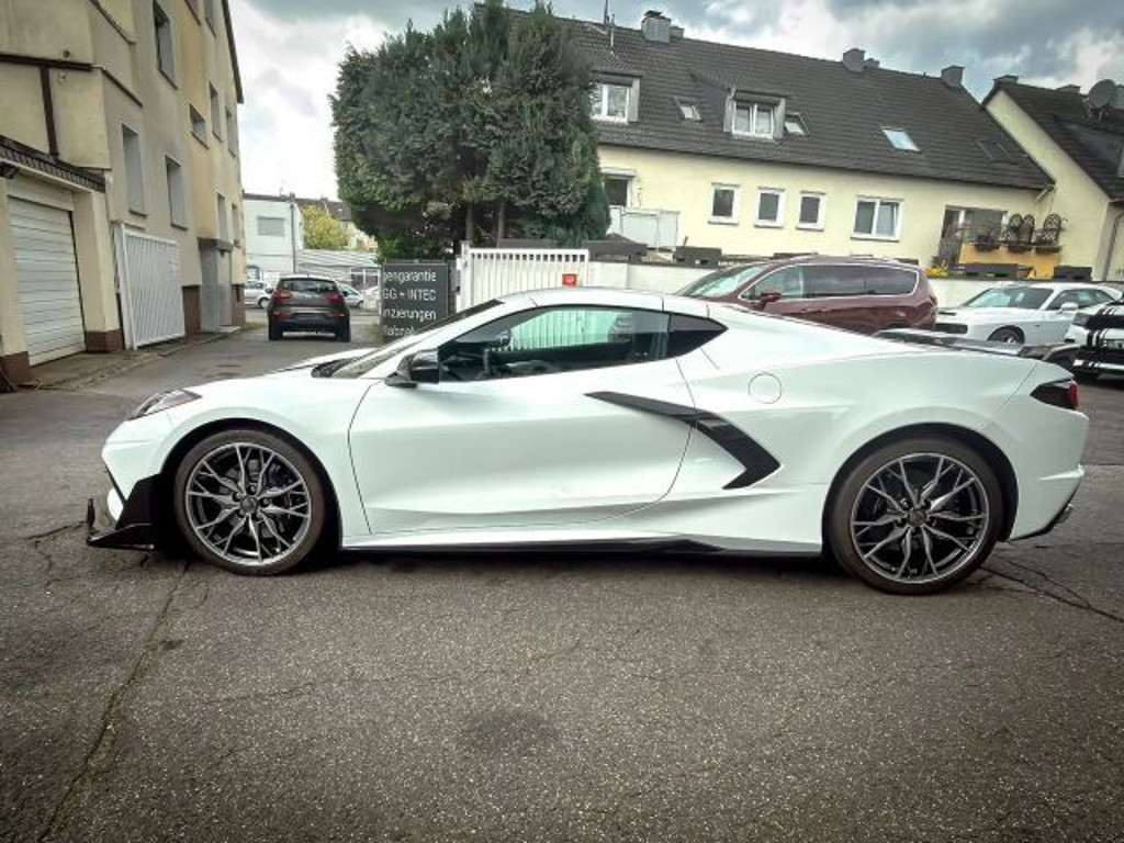Corvette C8
