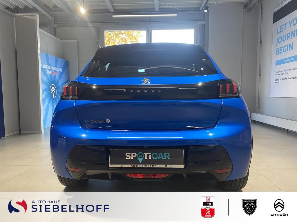 Peugeot e-208