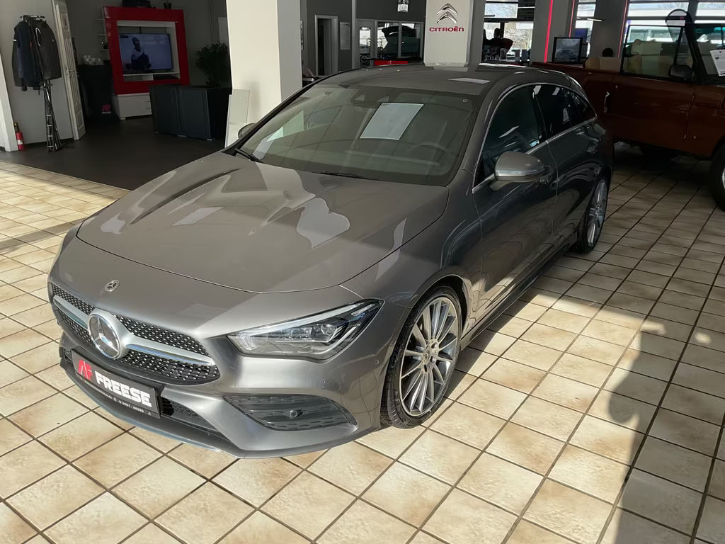 Mercedes-Benz CLA-Klasse 2023 Benzine