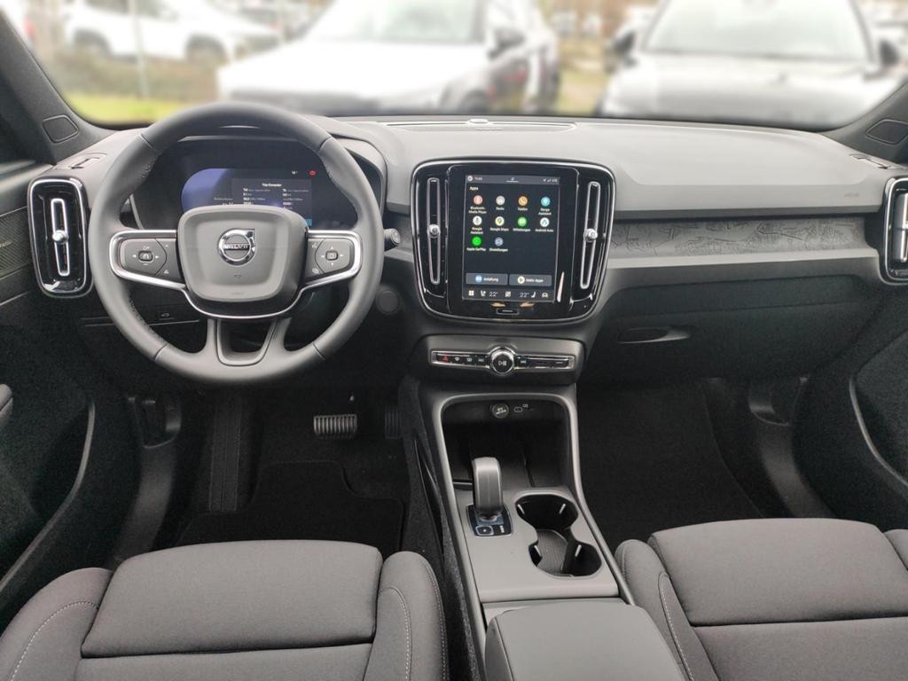 Volvo EX40