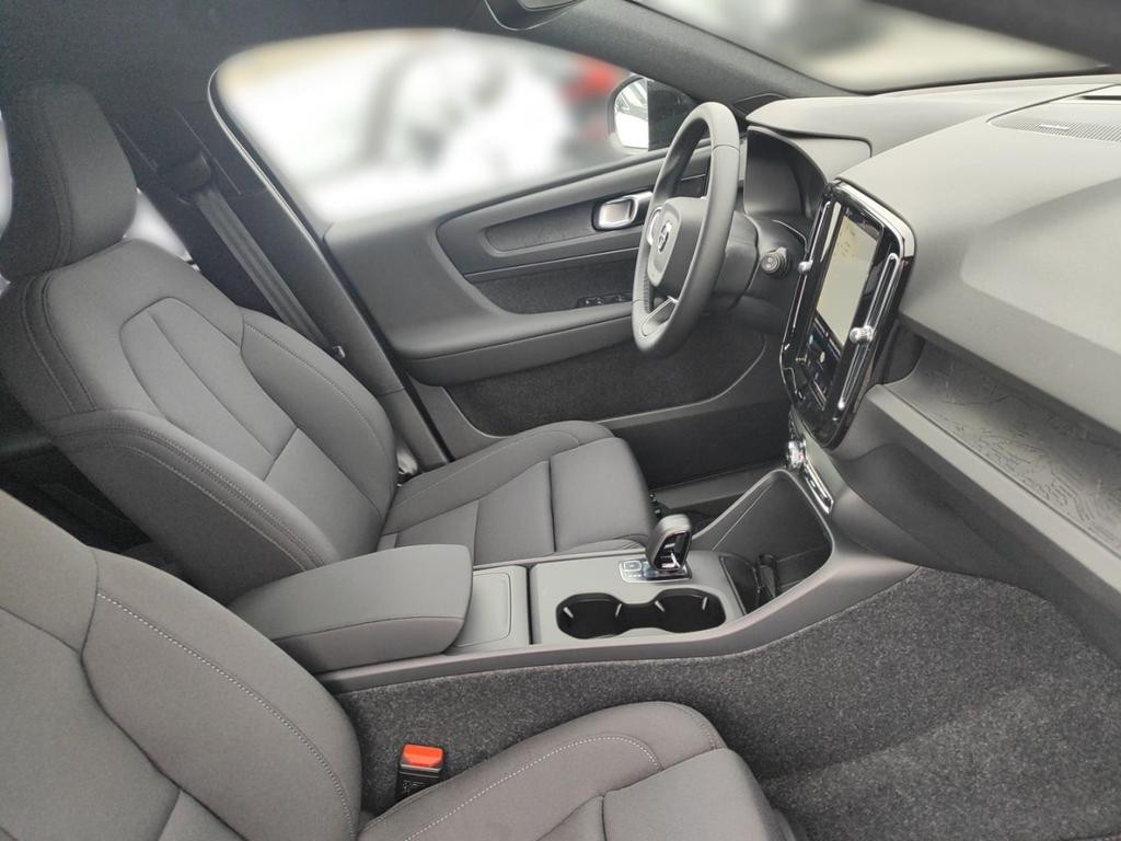 Volvo EX40