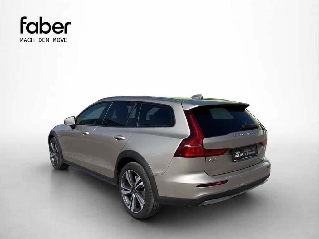 Volvo V60 Cross Country