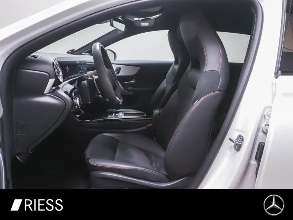 Mercedes-Benz A-Klasse 2024 Benzine