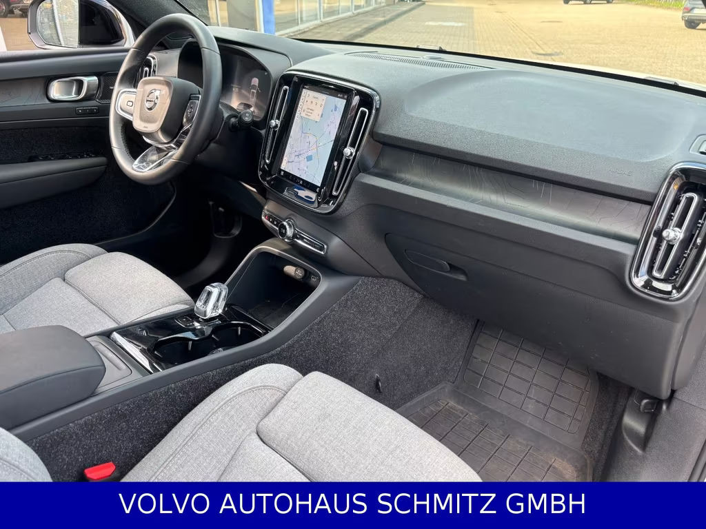 Volvo EX40