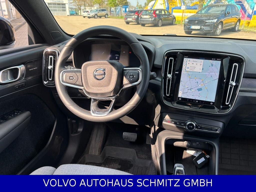 Volvo EX40
