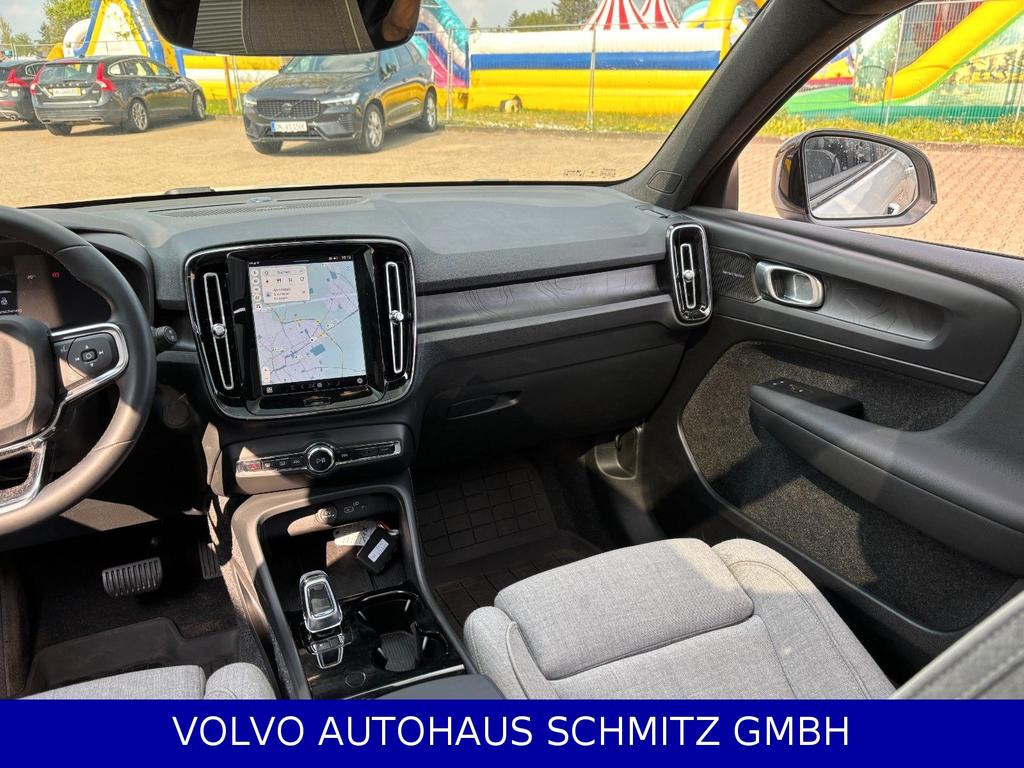 Volvo EX40