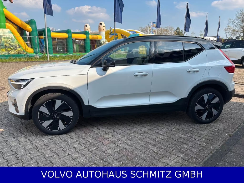 Volvo EX40