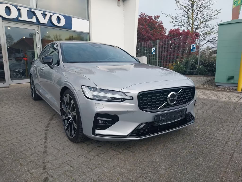 Volvo S60 2023 Benzine