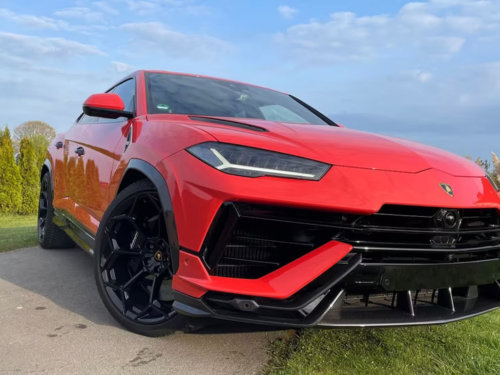 Lamborghini Urus 2025 Benzine