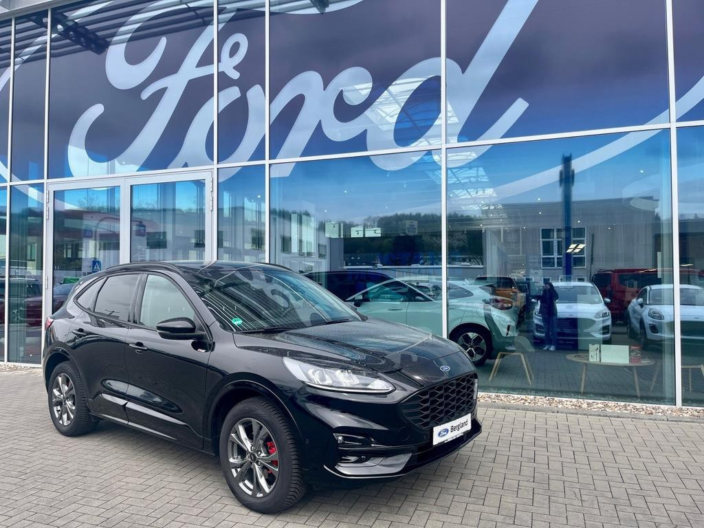 Ford Kuga 2023 Benzine