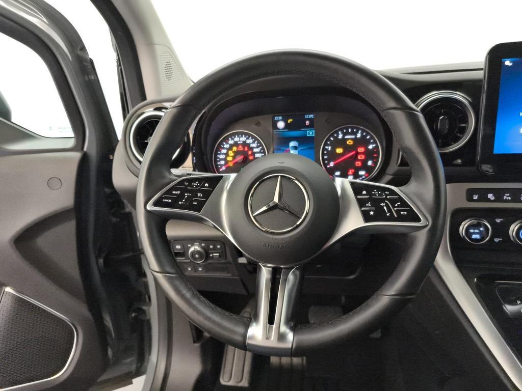 Mercedes-Benz T 180