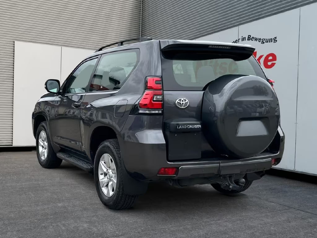 Toyota Land Cruiser