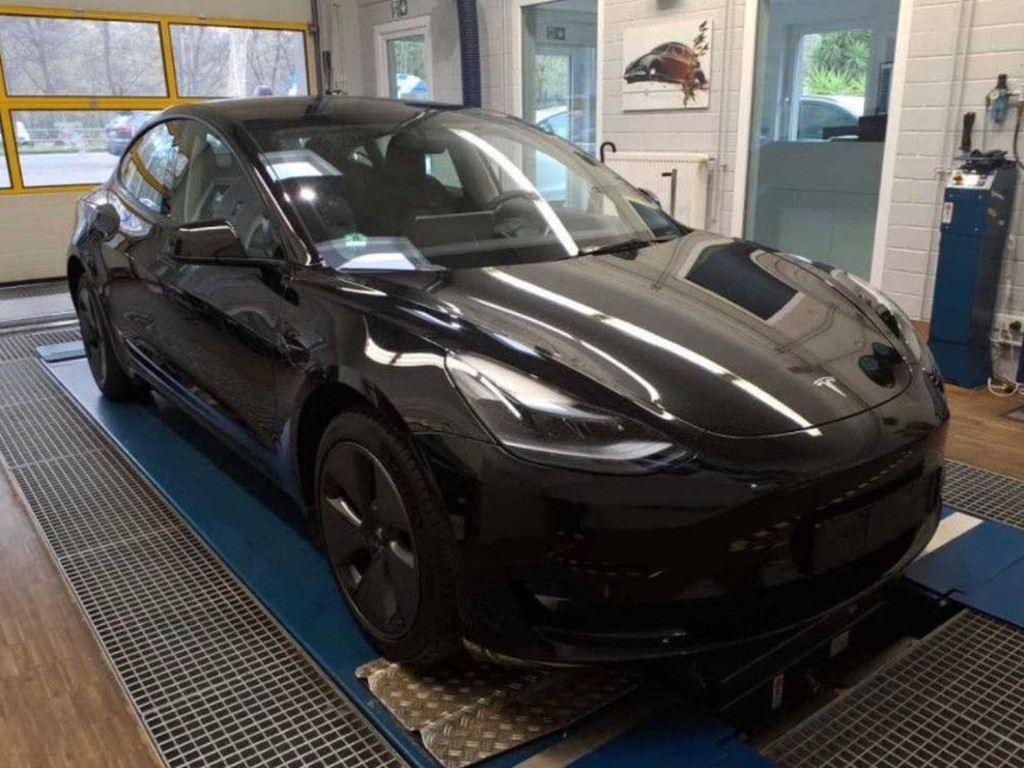 Tesla Model 3 2022 Elektrisch