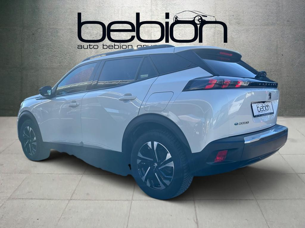 Peugeot e-2008