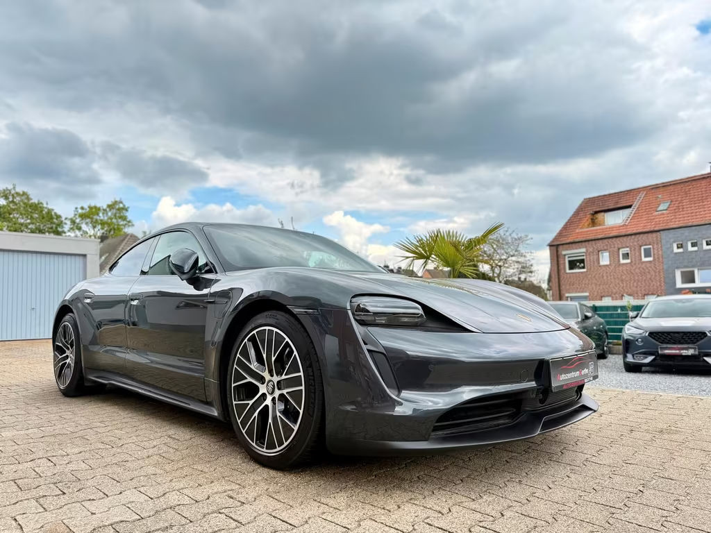 Porsche Taycan