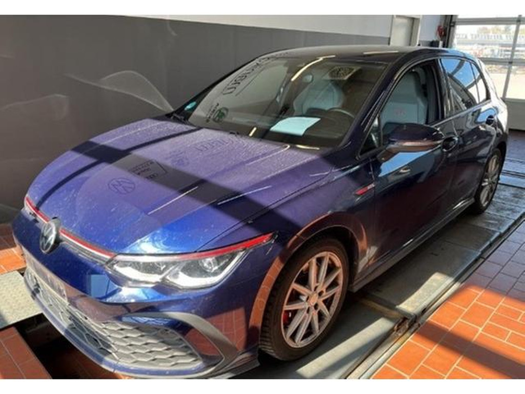 Volkswagen Golf 2023 Benzine