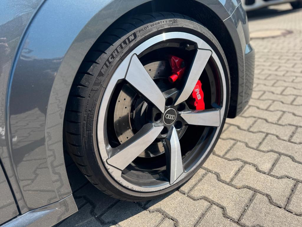 Audi TT RS