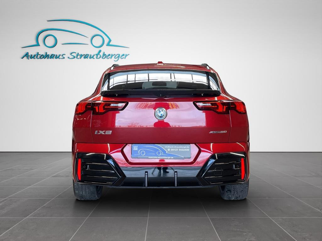 BMW iX2