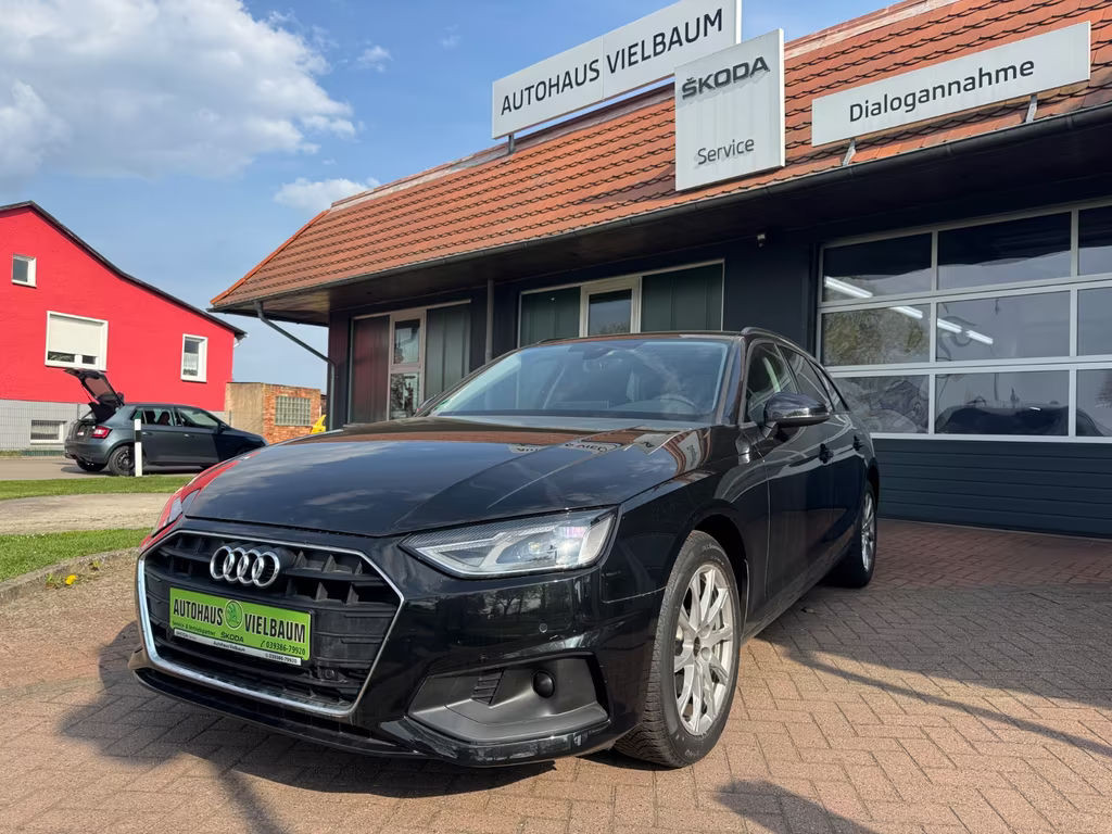 Audi A4 2022 Benzine