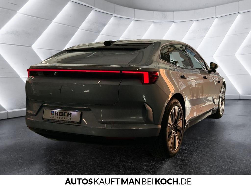 Polestar 4