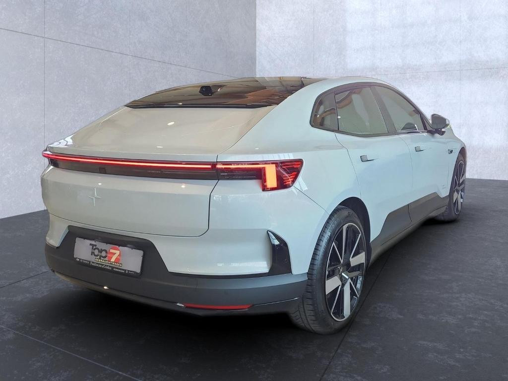 Polestar 4