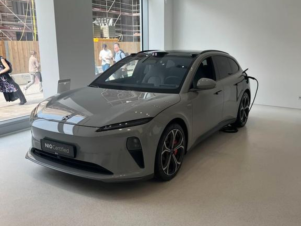 NIO ET5