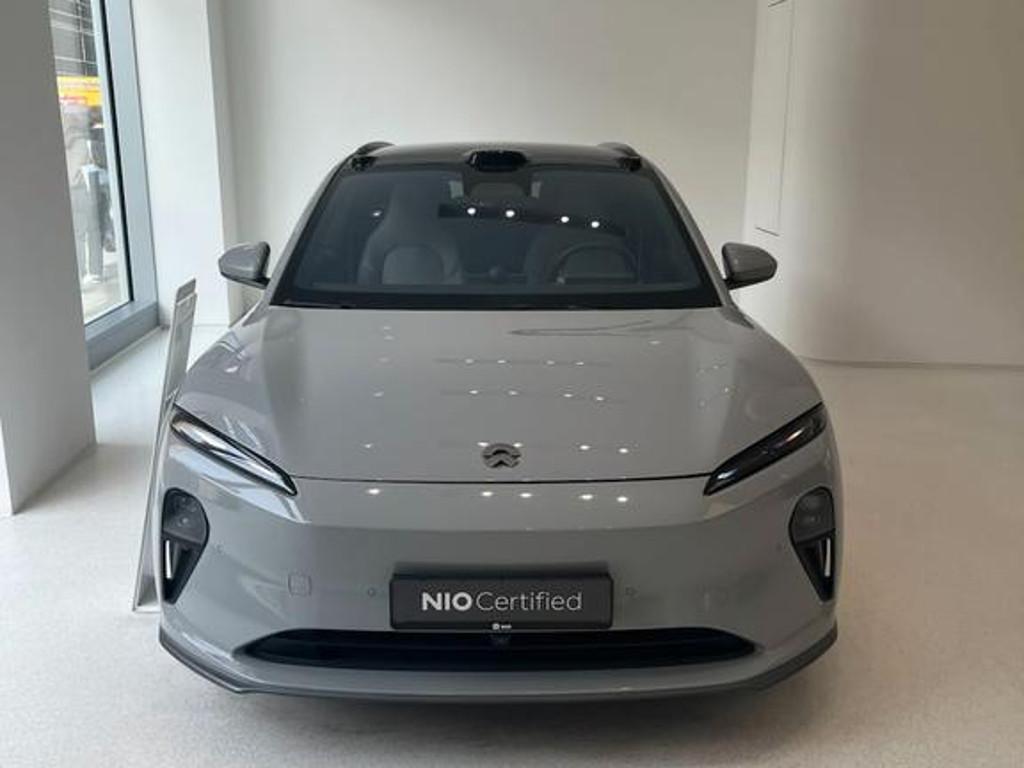 NIO ET5