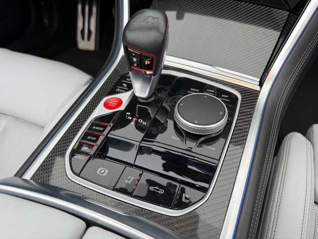 BMW M8