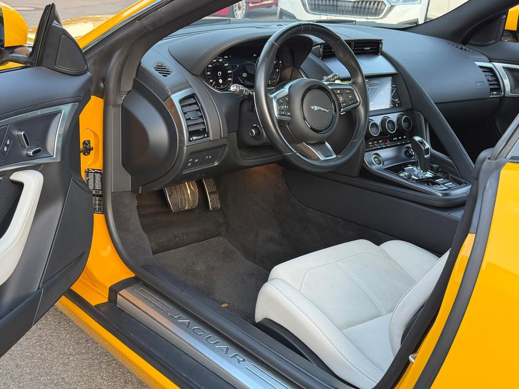 Jaguar F-Type