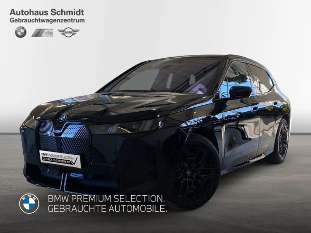 BMW iX