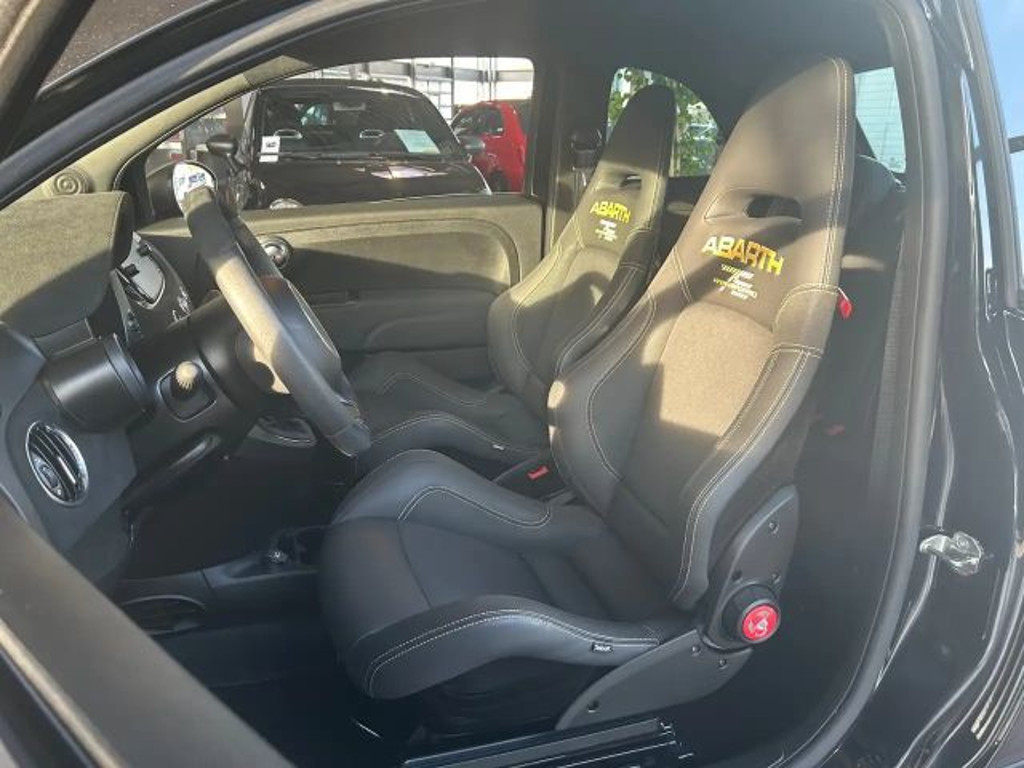 Abarth 695