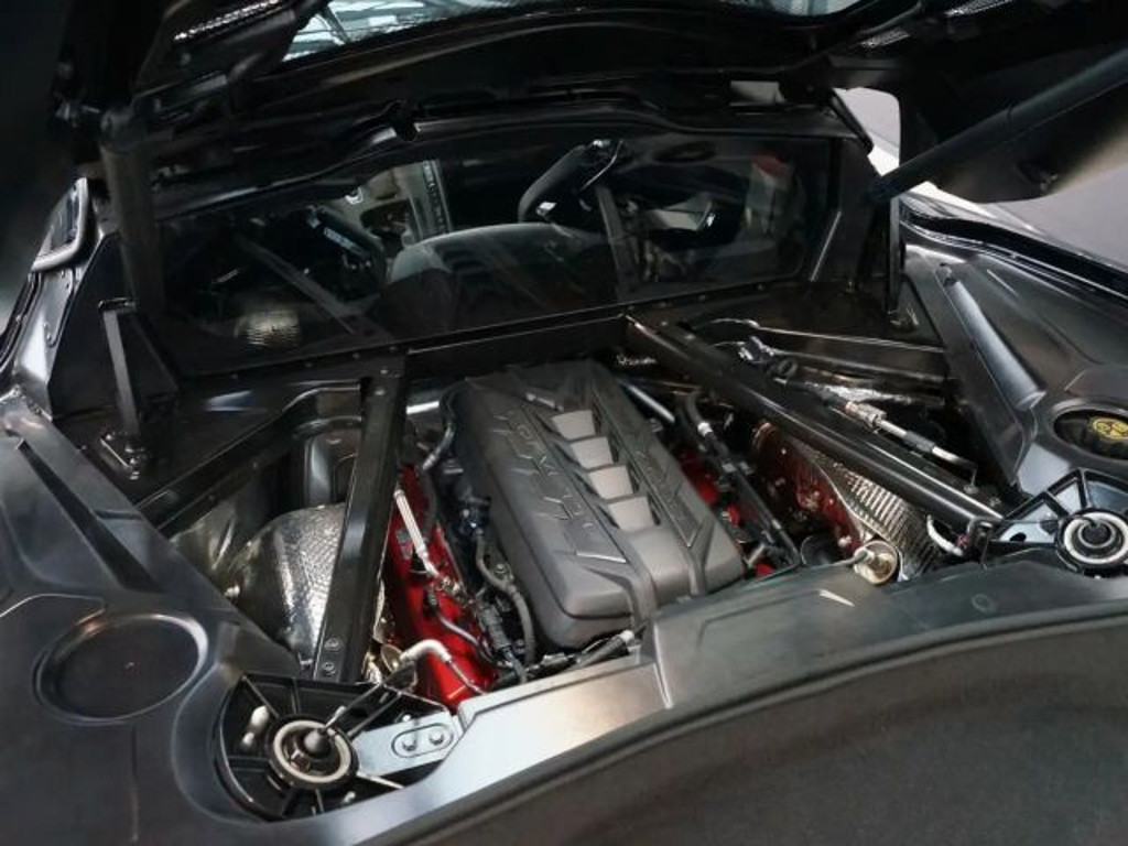 Corvette C8