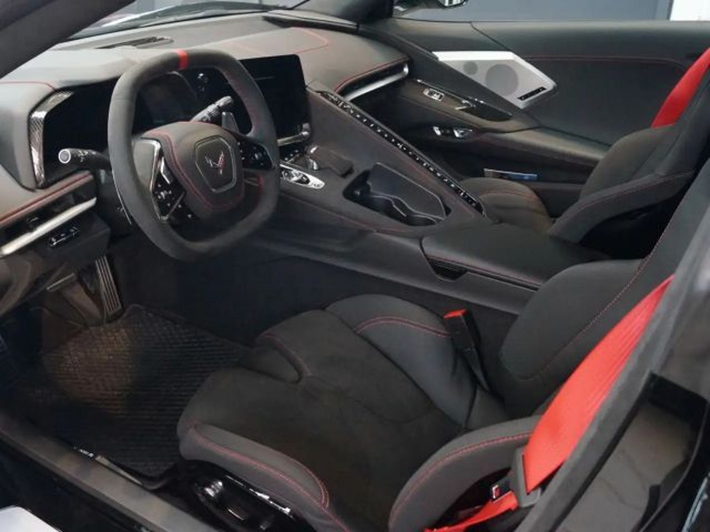 Corvette C8
