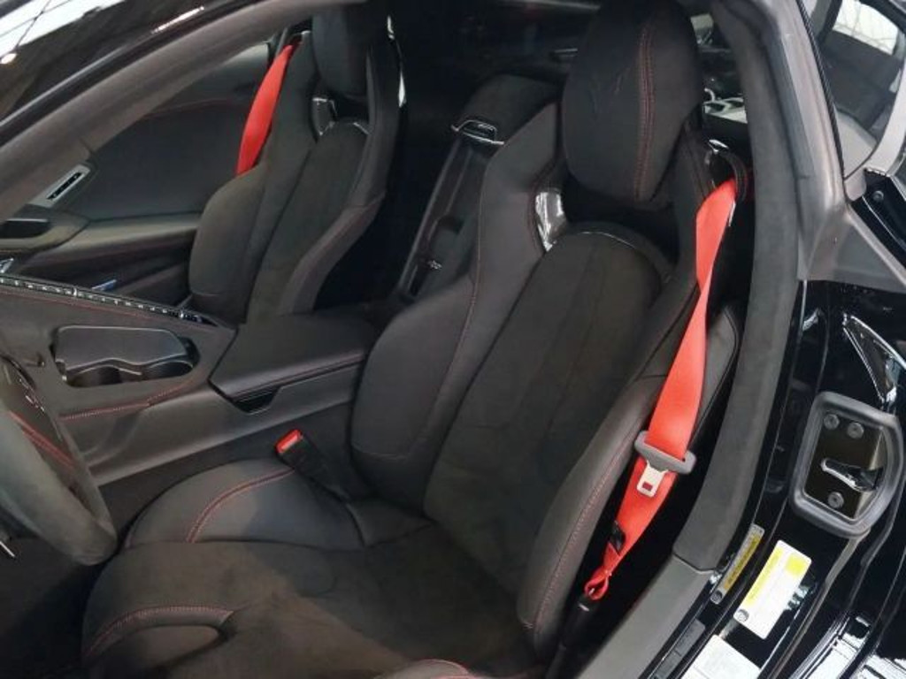 Corvette C8