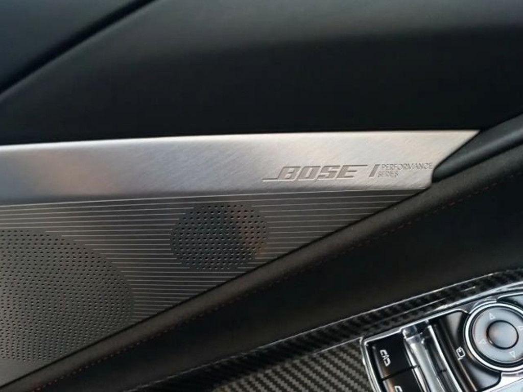 Corvette C8