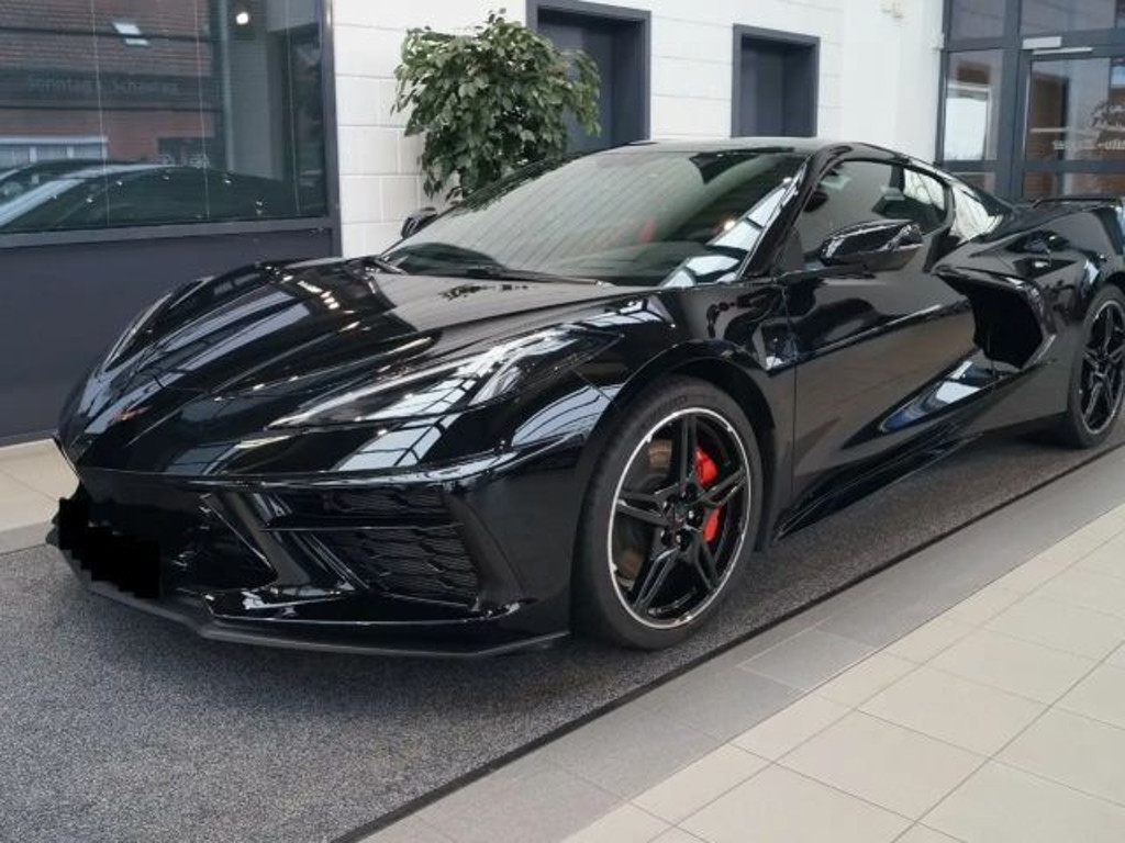 Corvette C8