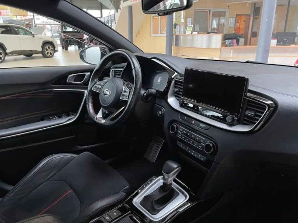 Kia ProCeed