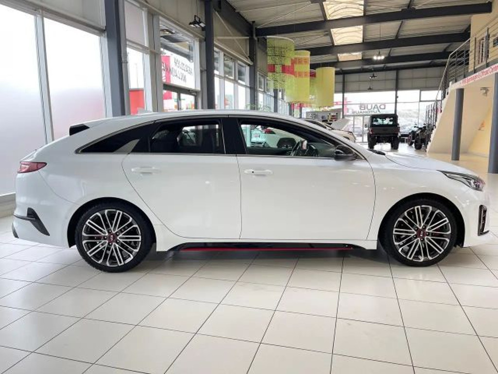 Kia ProCeed