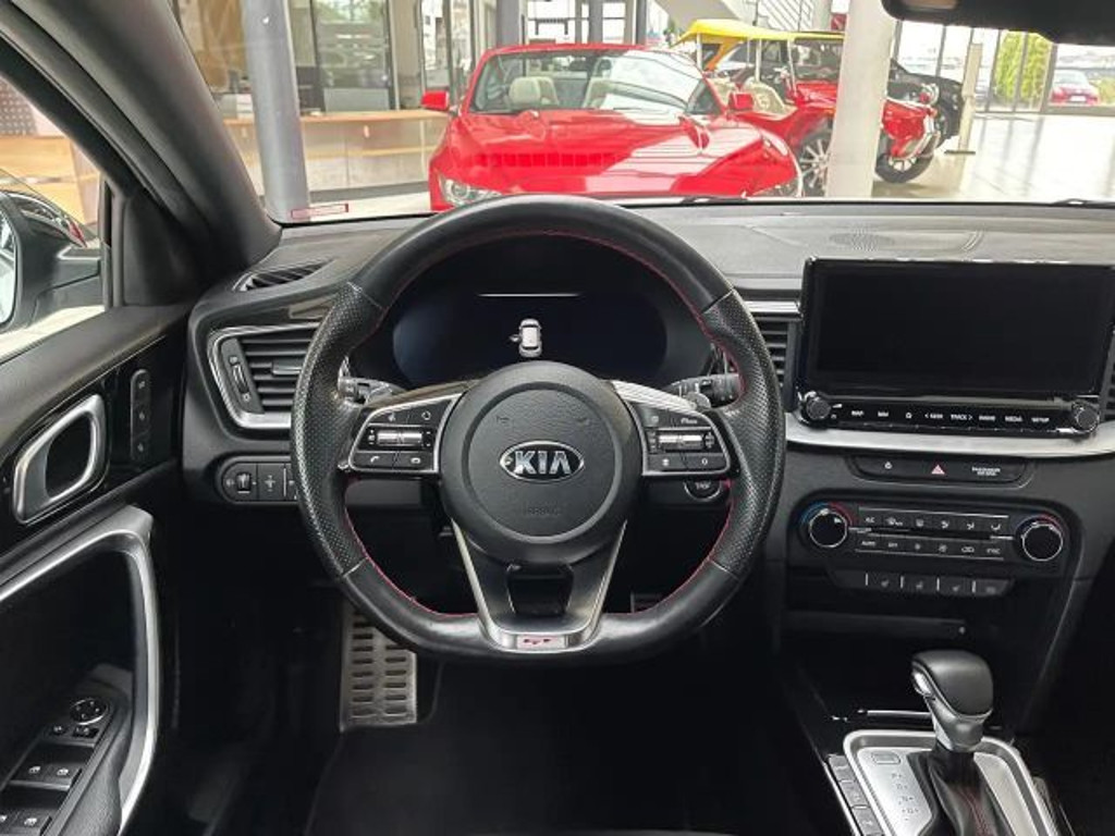 Kia ProCeed